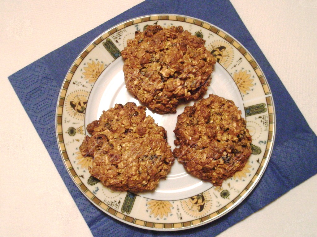 Oat cookies with coconut gooseberry