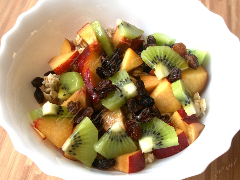 Oatmeal with fruits