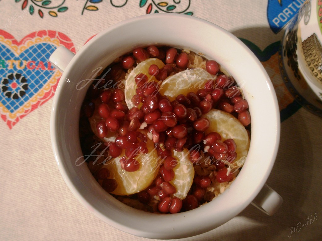 Buckwheat flakes with fruits and rice milk