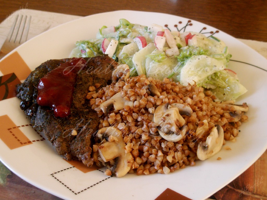 Moose with buckwheat groats and salad