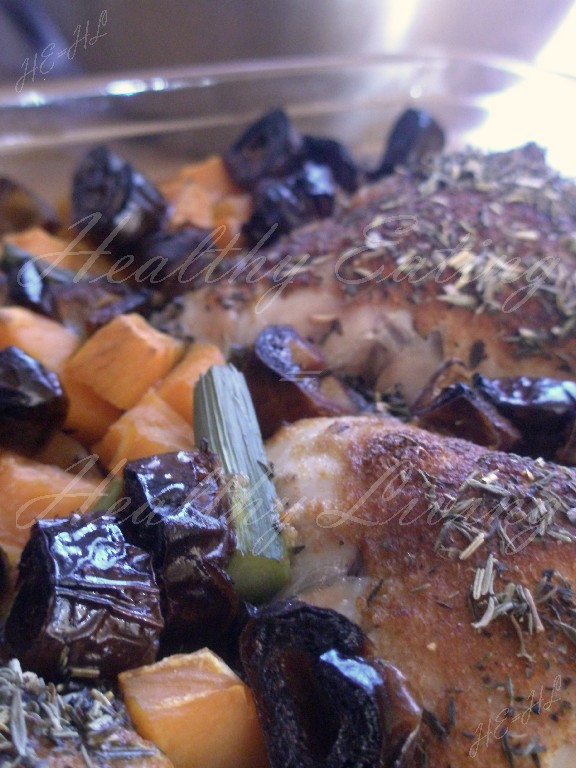 Baked chicken with sweet potato and dried dates