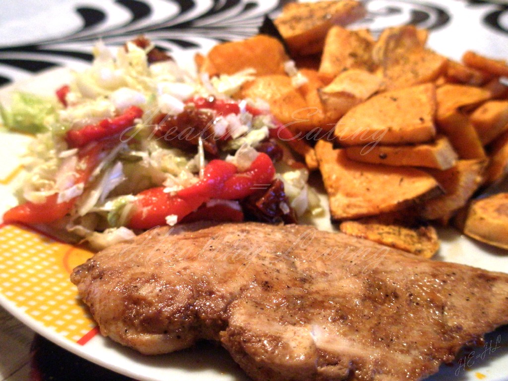 Savory chicken with sweet potato and refreshing salad