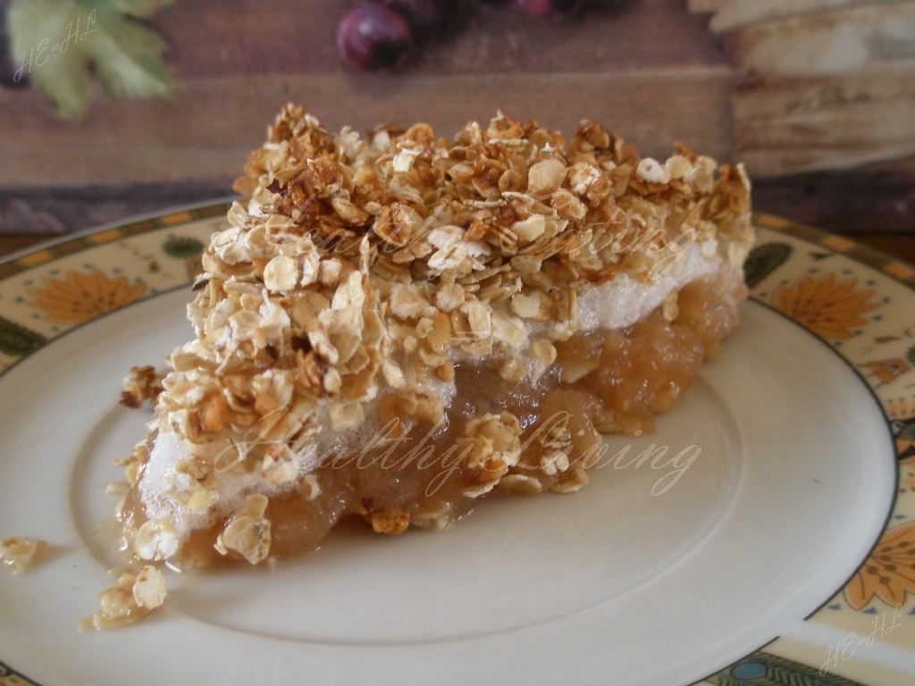 Apple pie with oat flakes