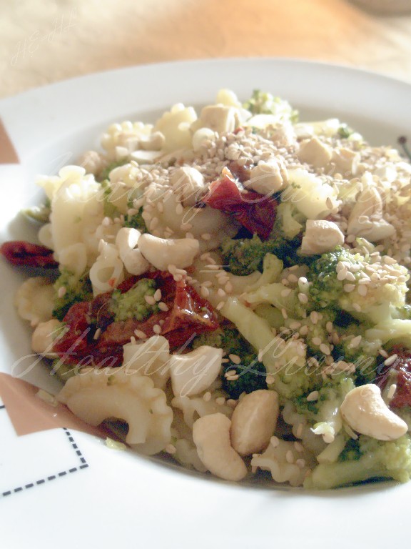 Pasta with broccoli and dried tomatoes