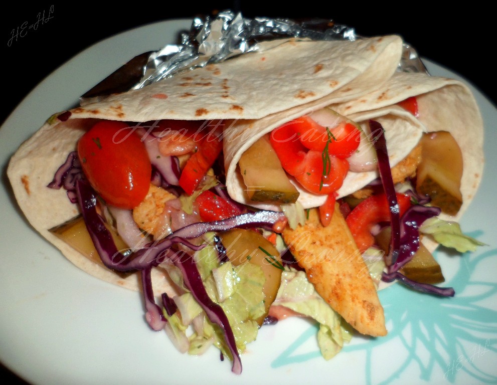 Tortilla with chicken and vegetables