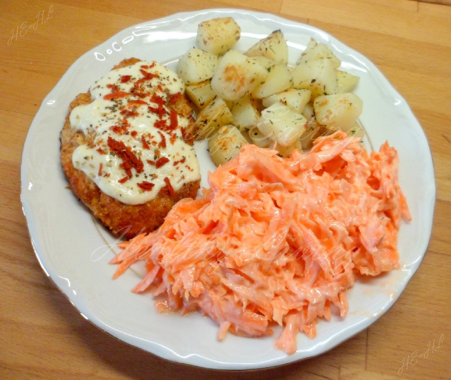 Chicken breast with mozzarella and sun-dried tomatoes