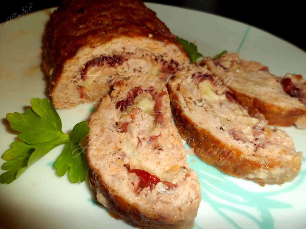 Turkey roll with cranberry and mozzarella