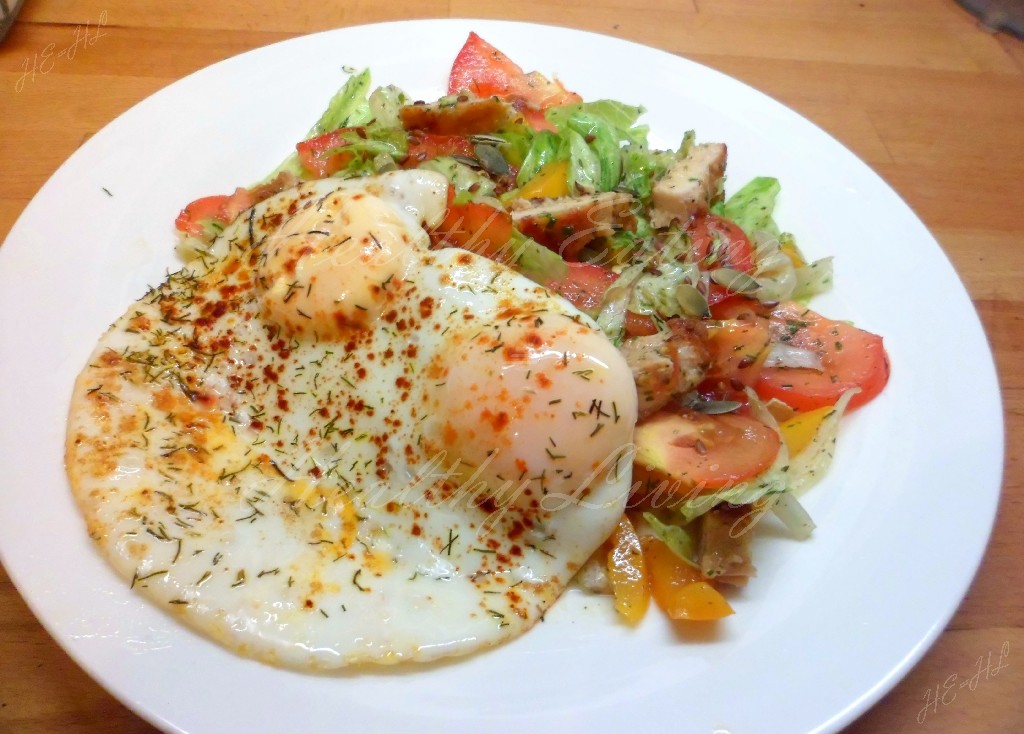 Fryied egg with chicken salad