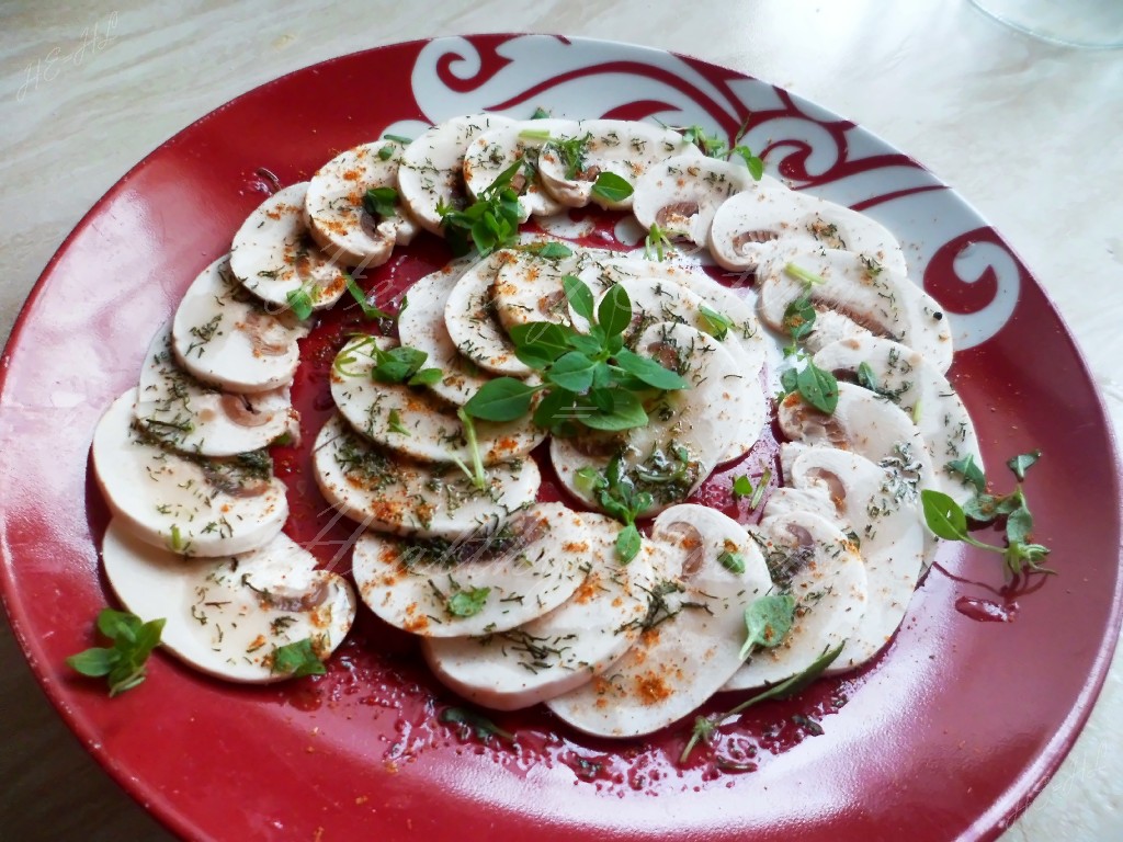 Carpaccio z pieczarek