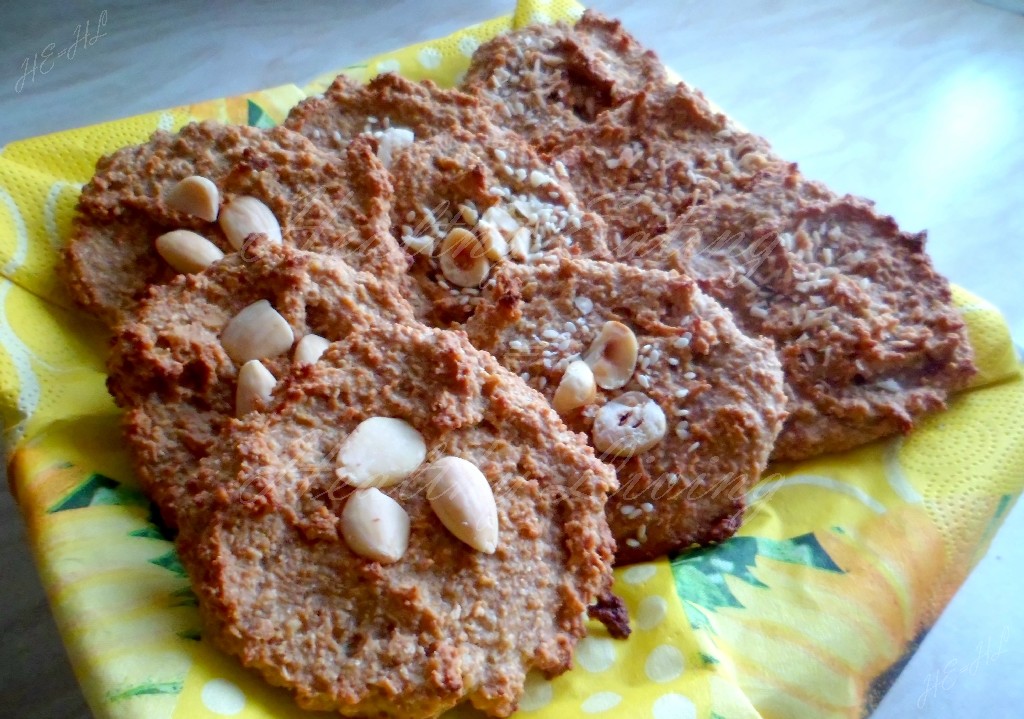 Oatmeal cookies with delicacies