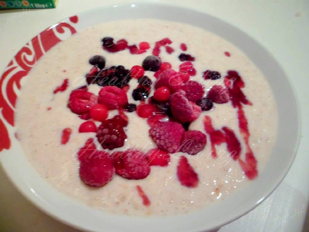 Oatmeal with fruits