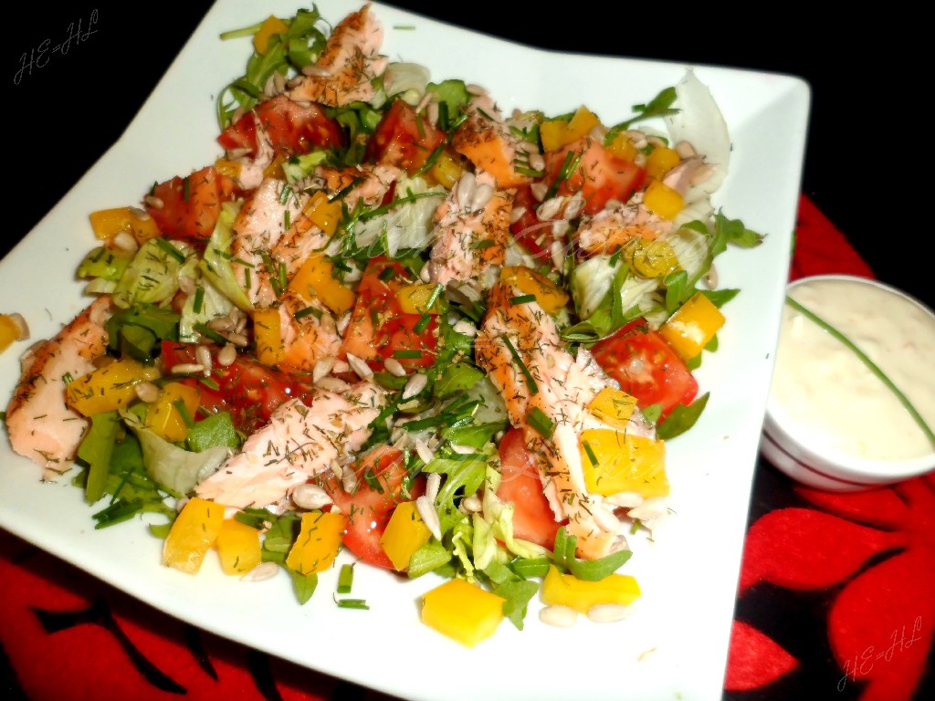 Salad with baked salmon