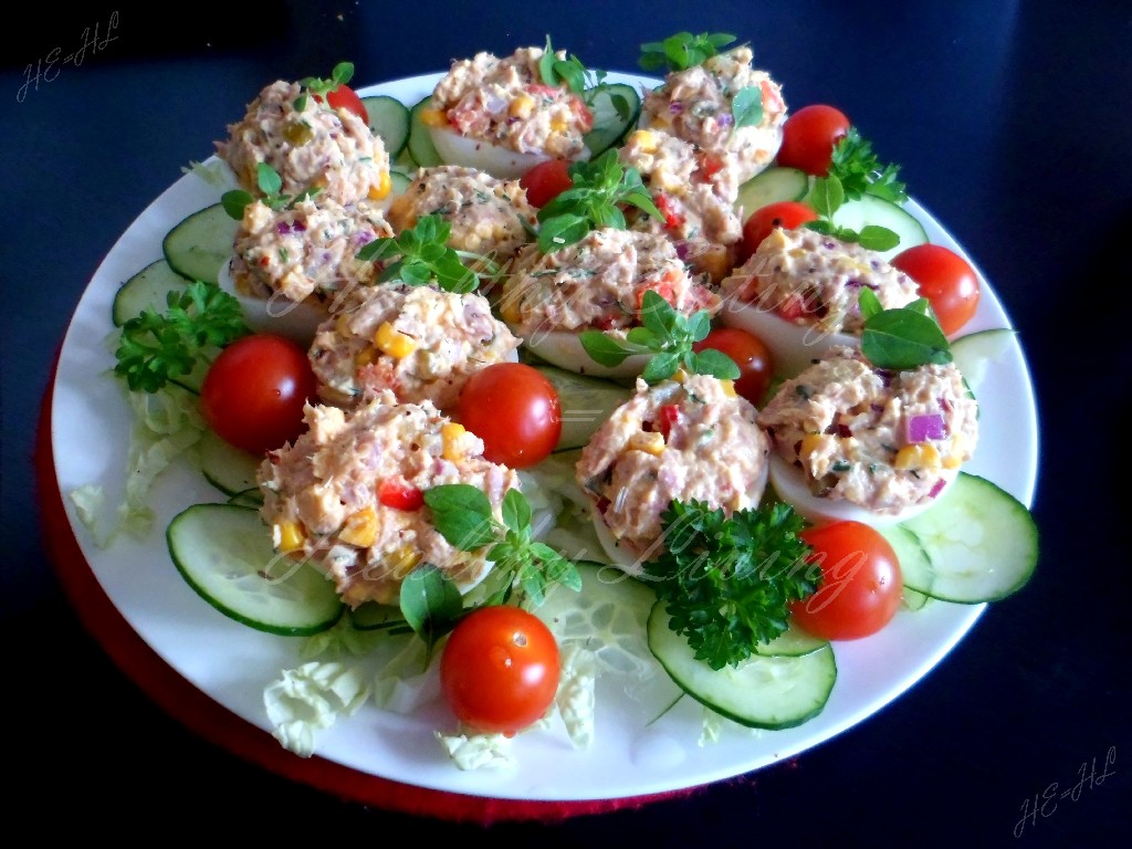 Eggs stuffed with tuna