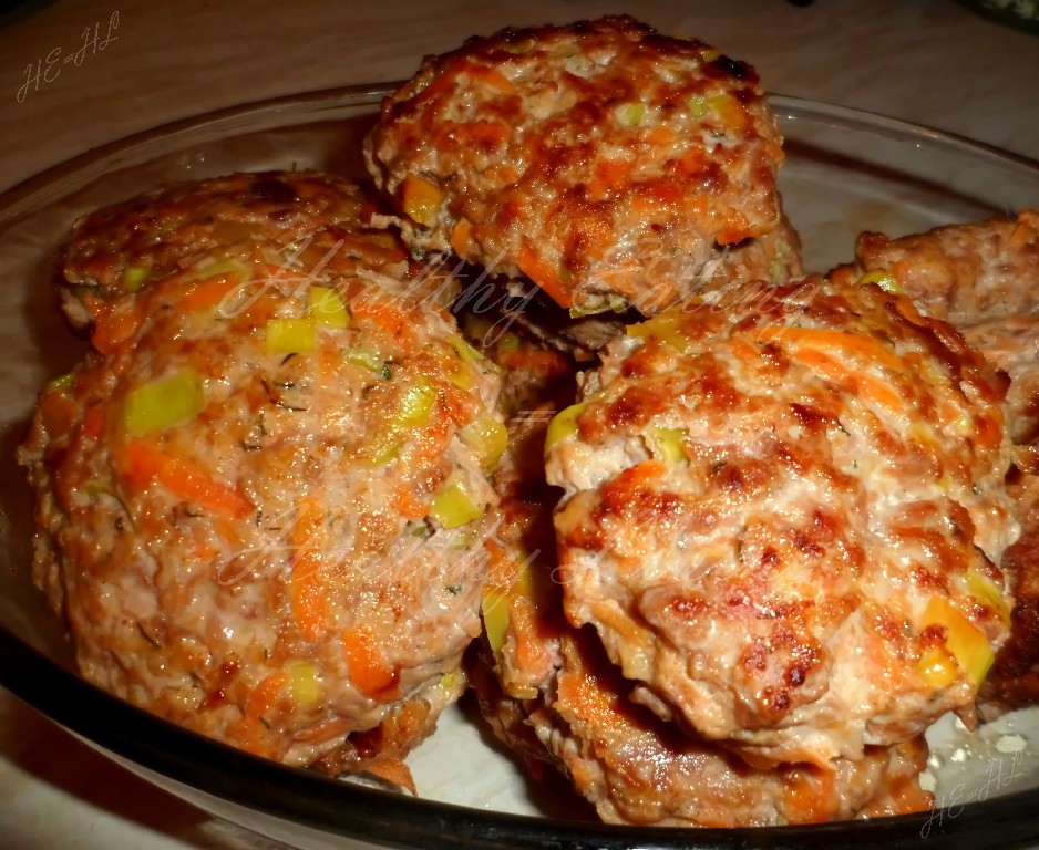 Vegetable-meat burgers