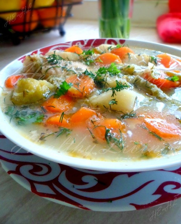 Vegetable soup with chicken