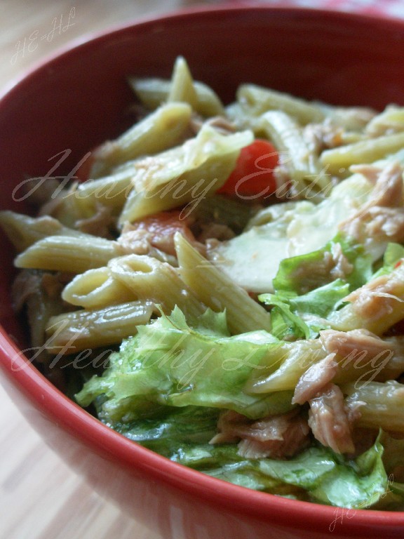 Salad with pasta, vegetables and tuna