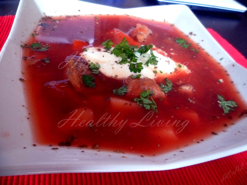 Beetroot soup with turkey