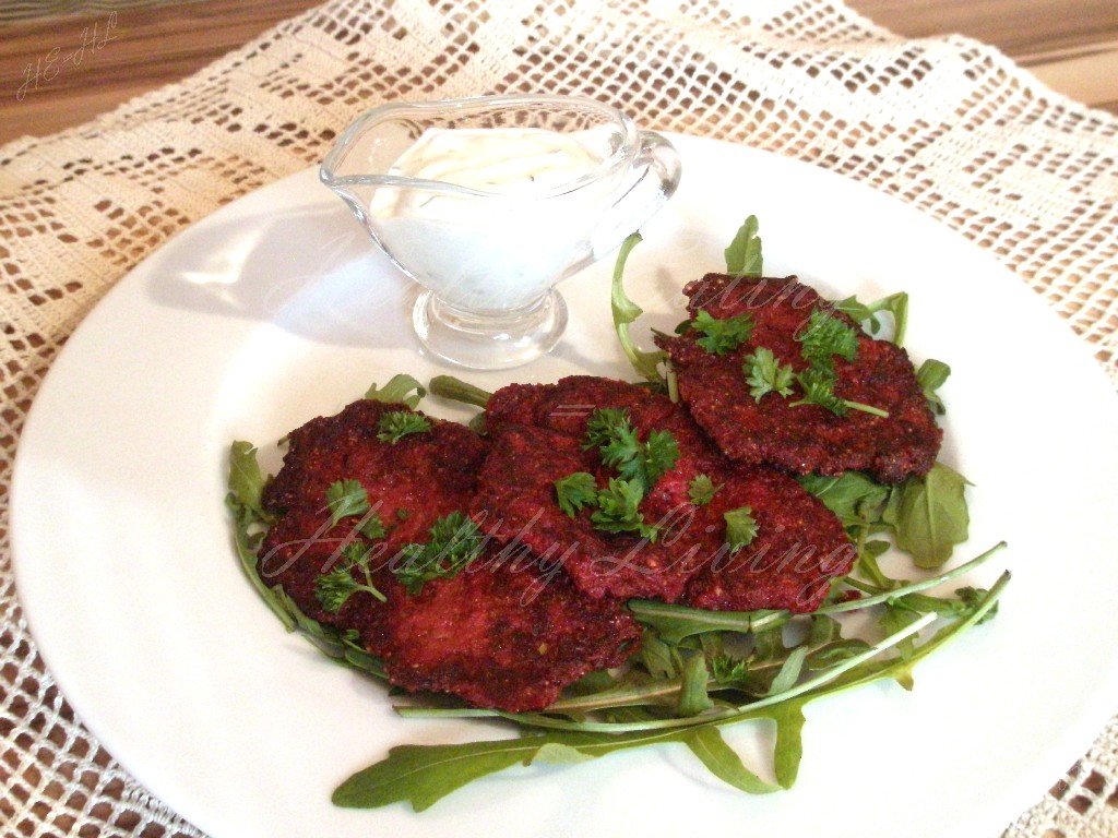 Zucchini-beetroot fritters 