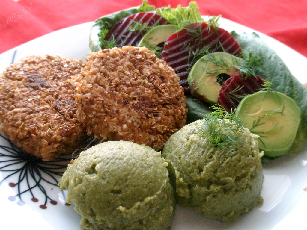 Fish cutlets in buckwheat flakes