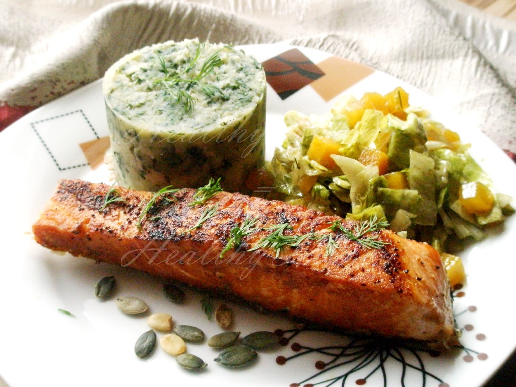 Grilled salmon with spinach puree and pumpkin salad