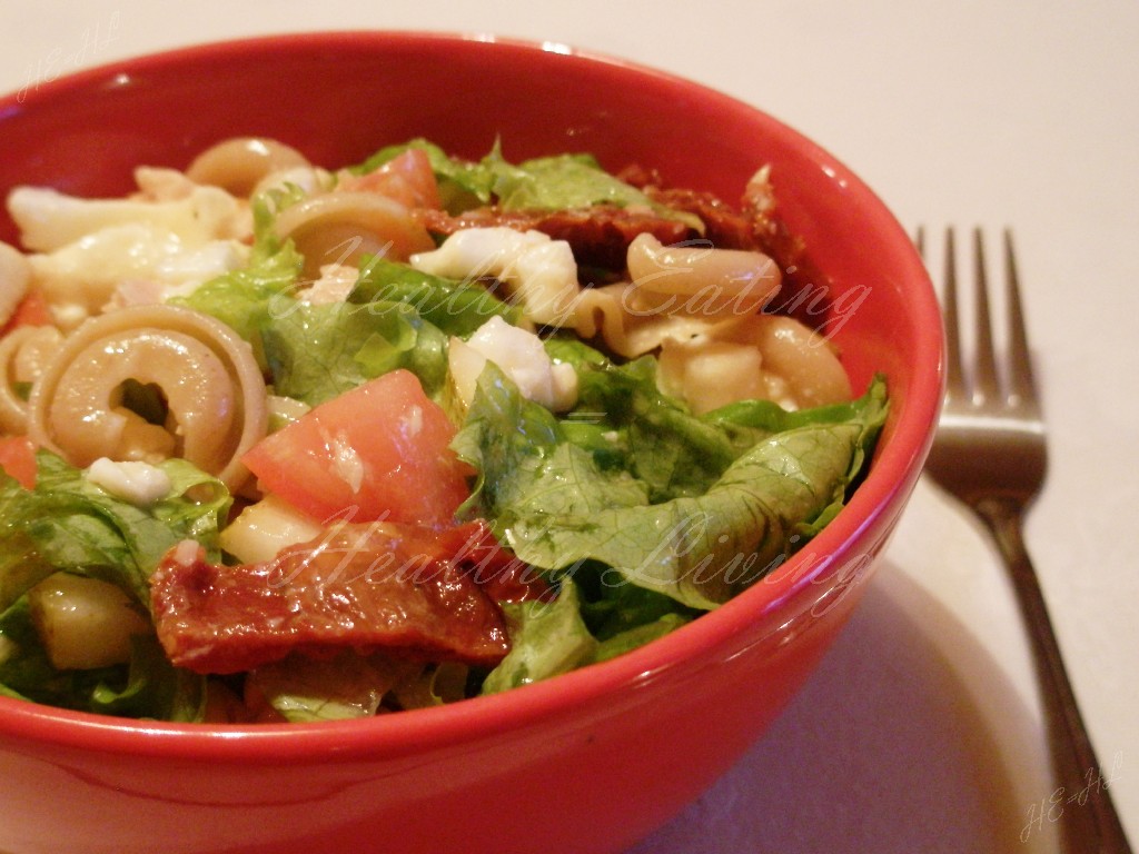 Salad with pasta