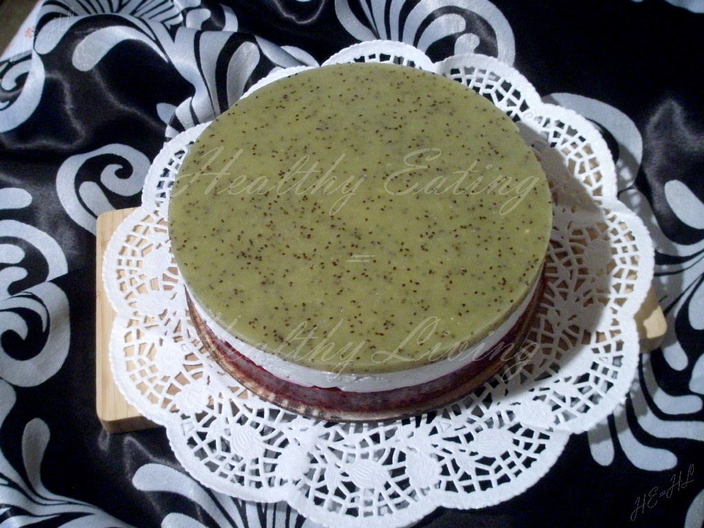 A three-layer mascarpone cheesecake