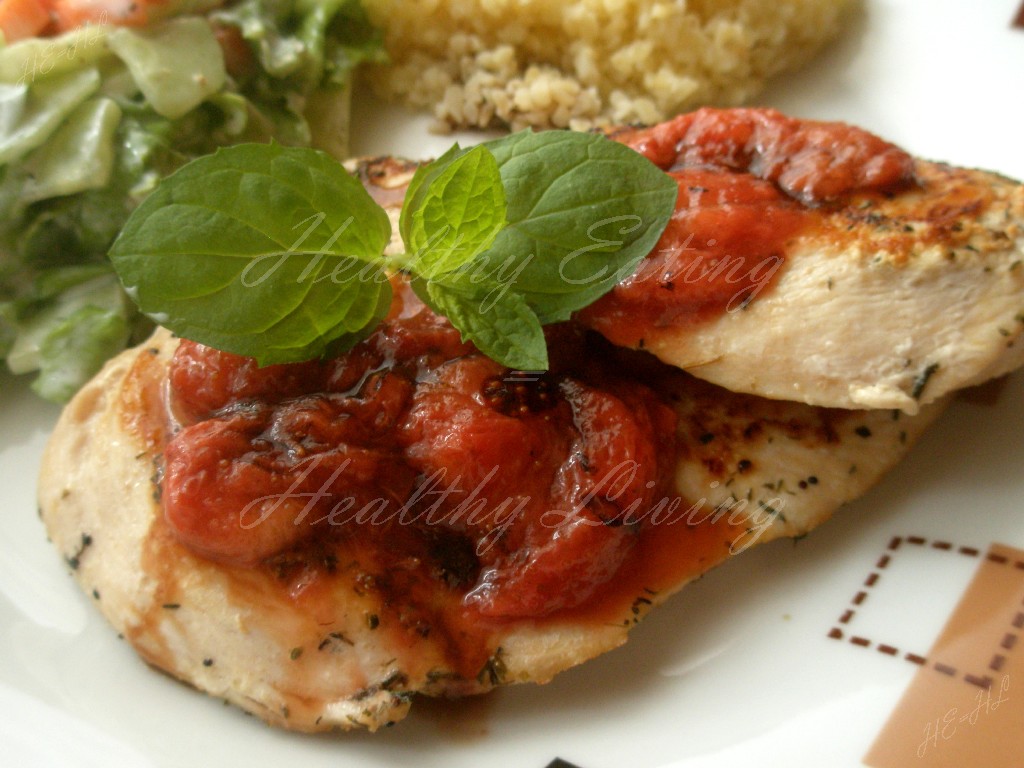 Chicken with strawberries