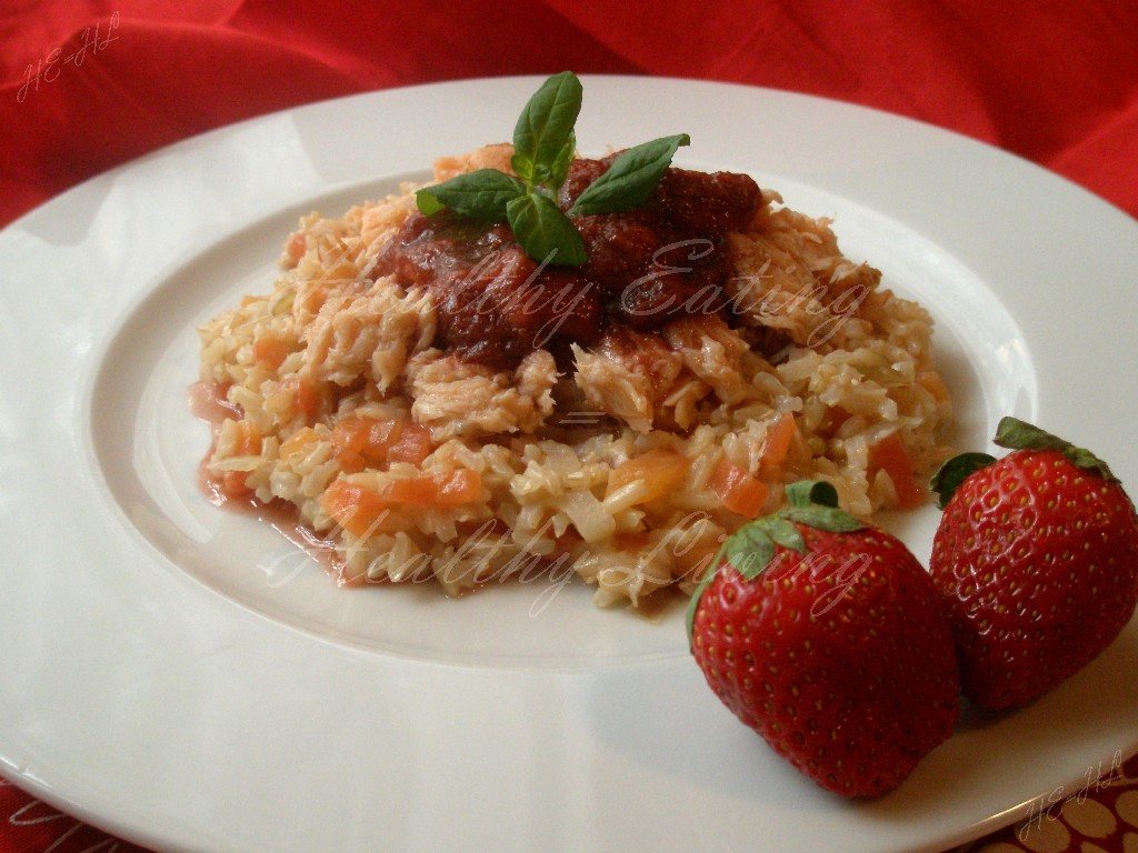 Risotto with smoked salmon and strawberry sauce