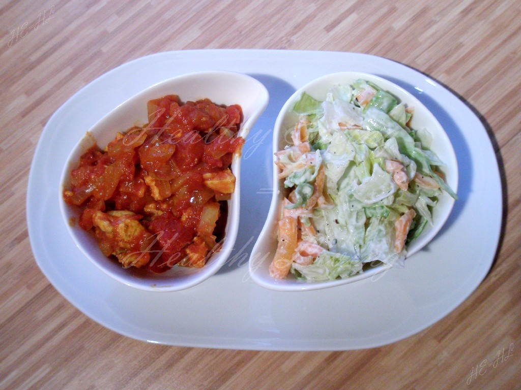 Curry salmon with a light salad