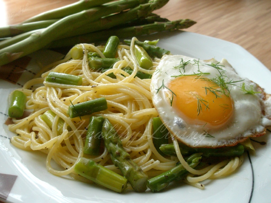 Spaghetti with asparagus