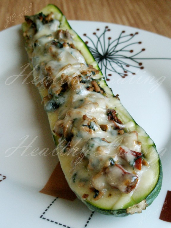 Zucchini stuffed with turkey, spinach and sun-dried tomatoes