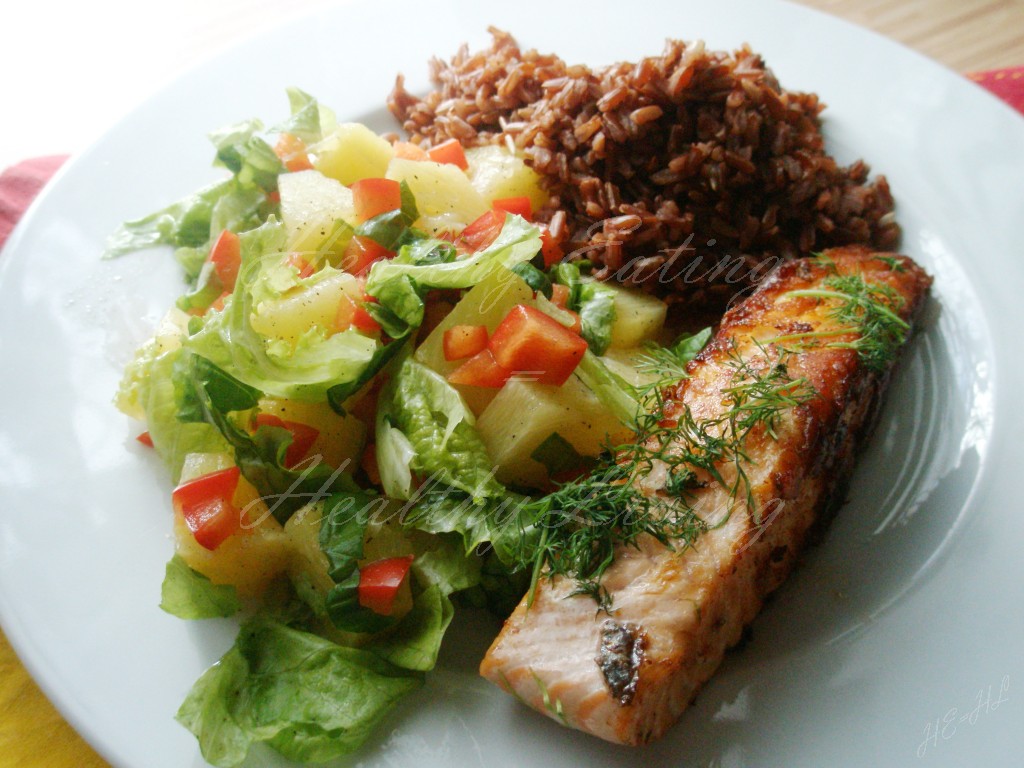 Salmon with pineapple salad and red rice