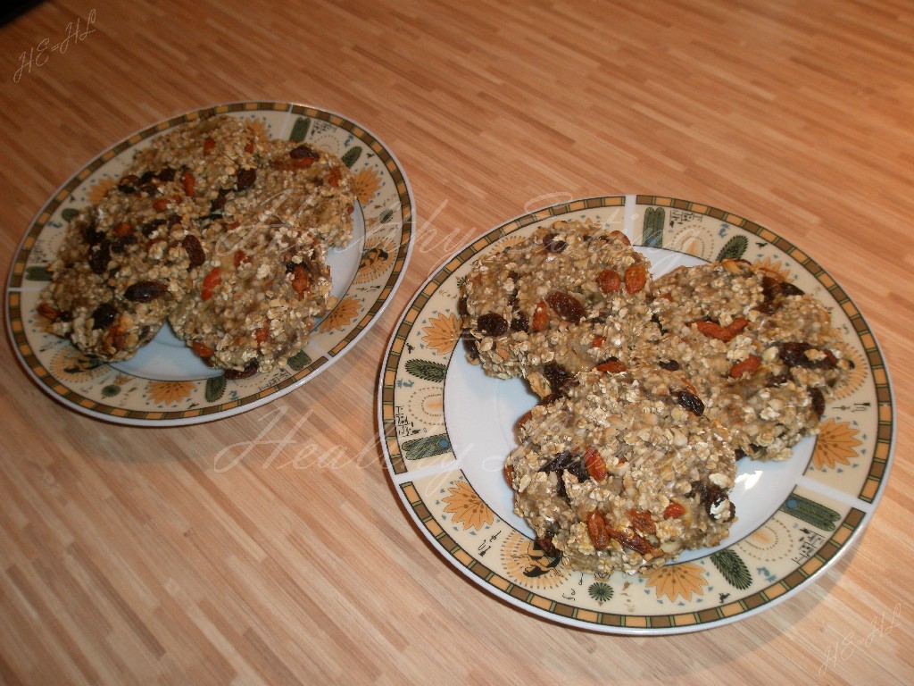 Oatmeal cookies with goji berries