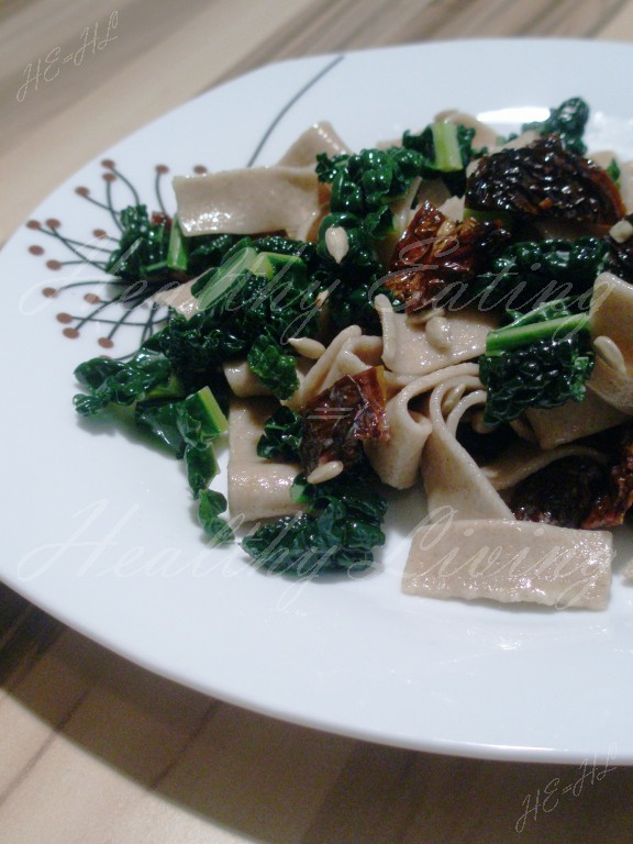 Rye pasta with black cabbage