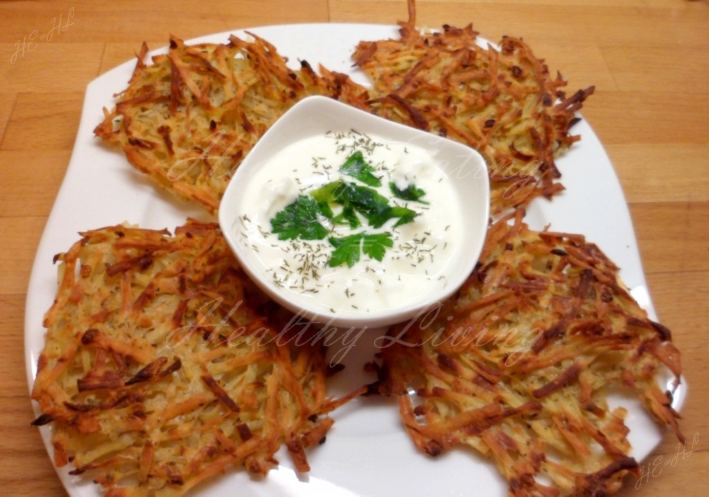 Crunchy potato-onion fritters