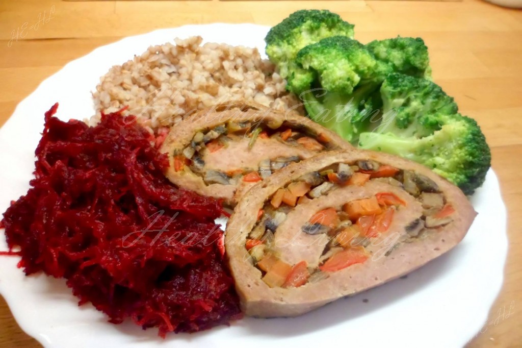 Turkey roll with vegetables and mushrooms