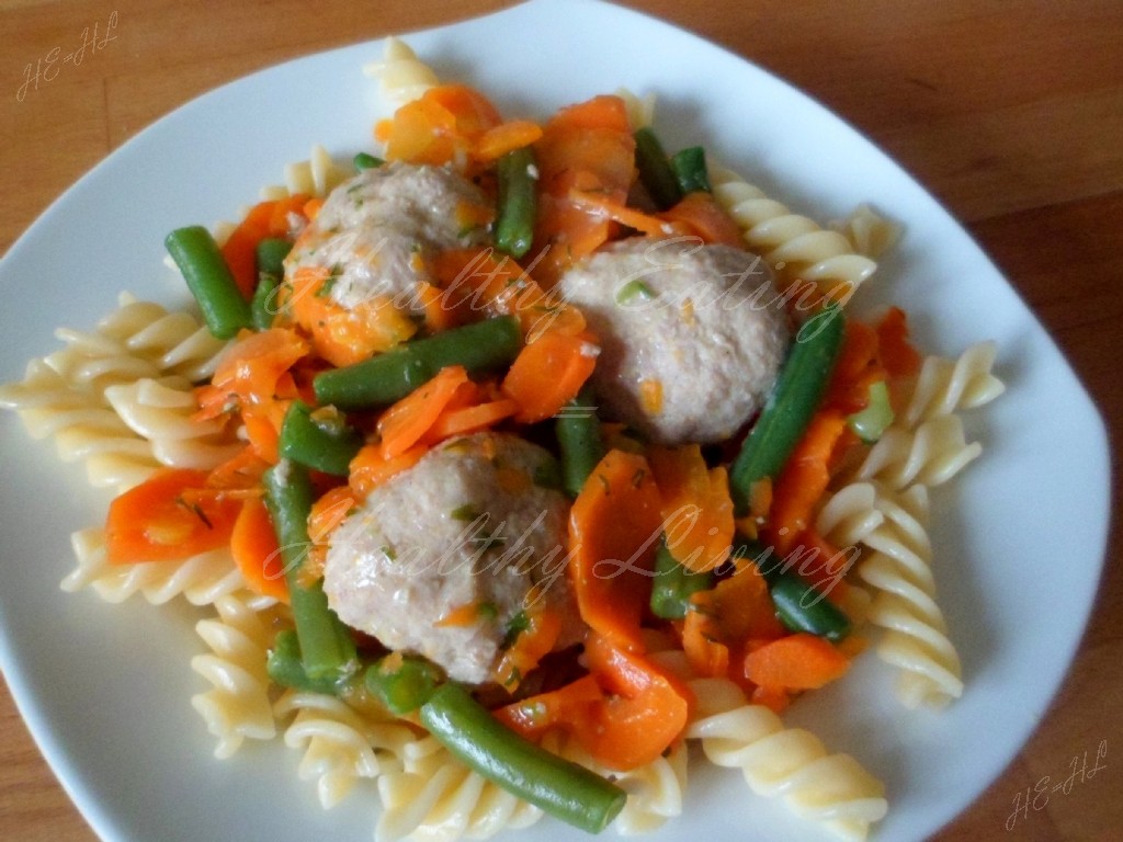 Veal meatballs with green beans