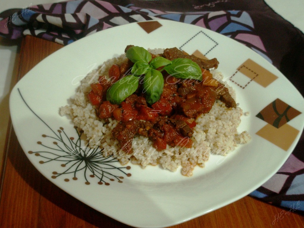 Beef and vegetables stew in soy sauce