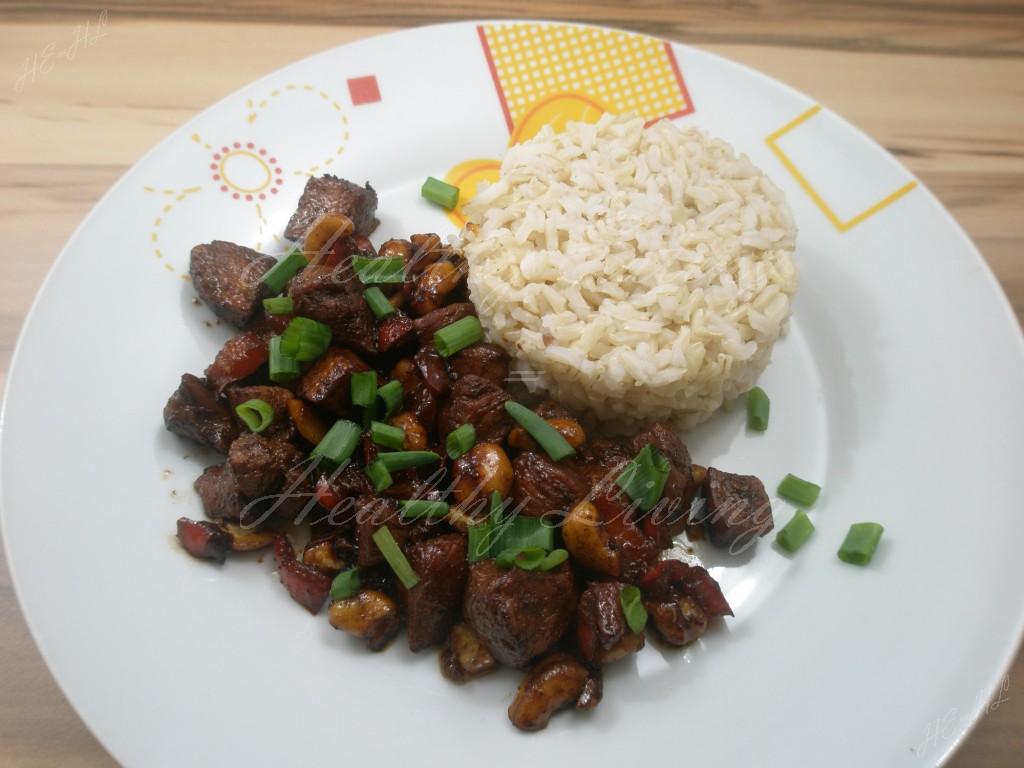 Chicken with cashew nuts