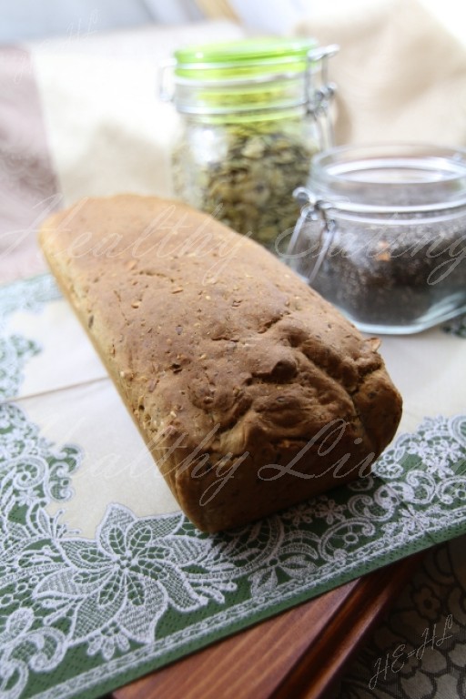 Rice bread with Greek yogurt