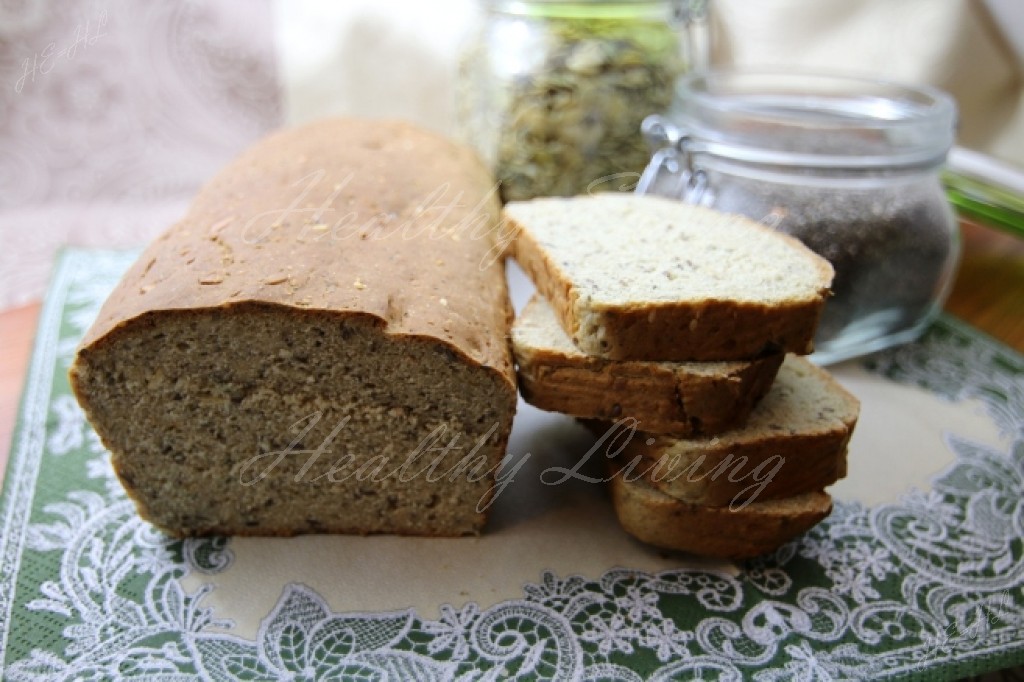 Rice bread with Greek yogurt