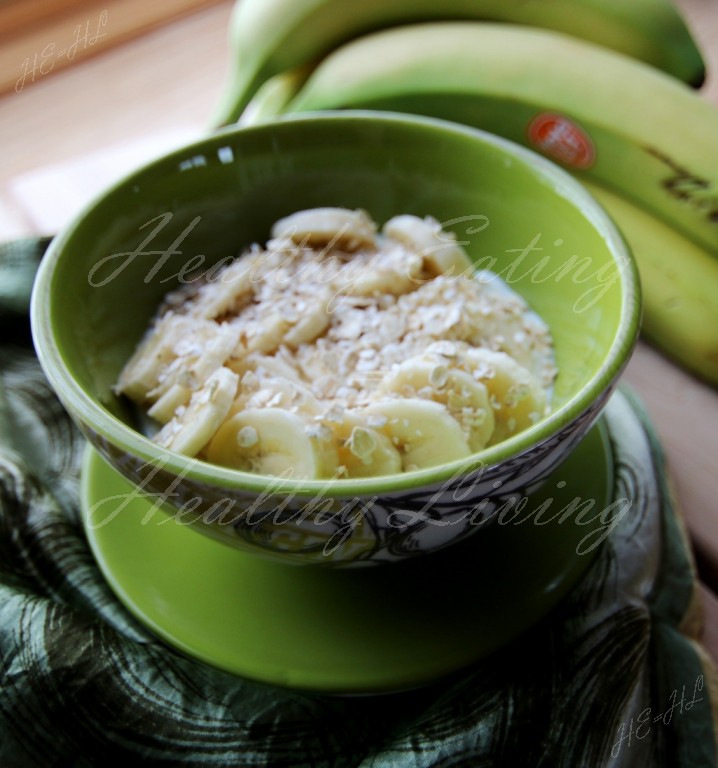 Cinnamon yogurt with banana