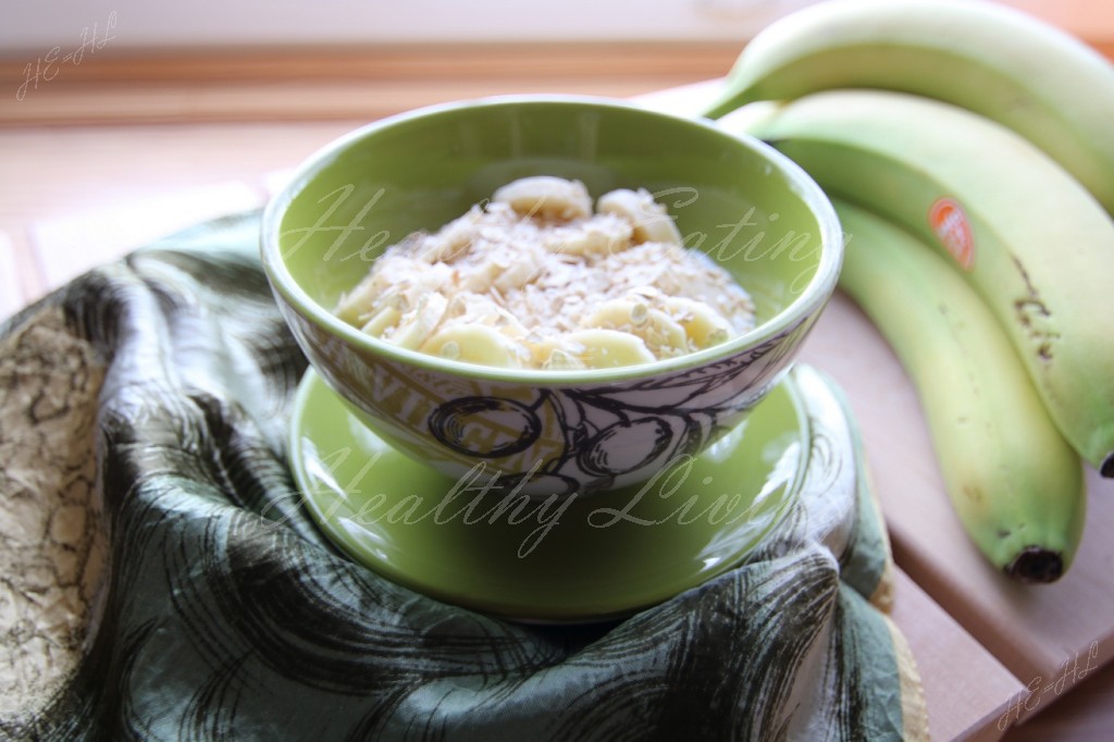 Cinnamon yogurt with banana