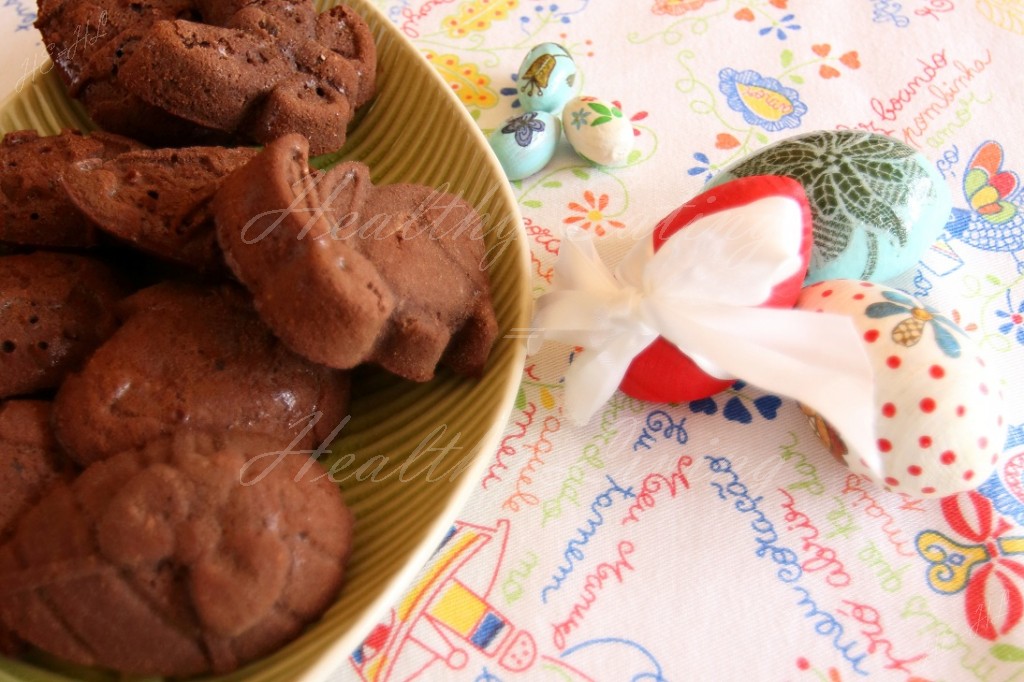 Cocoa cookies with delicacies